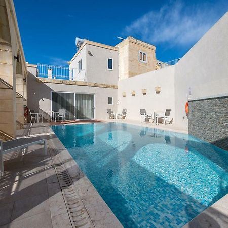 Zeppi'S Luxury Holiday Farmhouse With Private Pool Għarb Dış mekan fotoğraf