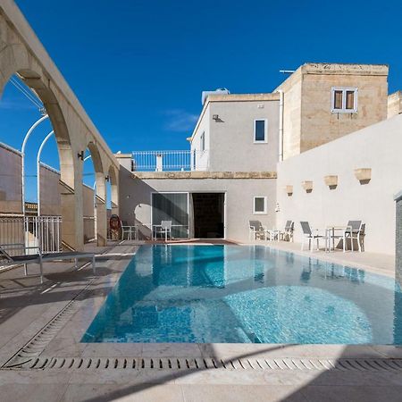 Zeppi'S Luxury Holiday Farmhouse With Private Pool Għarb Dış mekan fotoğraf