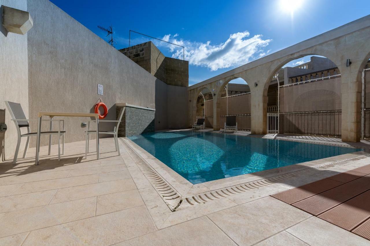 Zeppi'S Luxury Holiday Farmhouse With Private Pool Għarb Dış mekan fotoğraf