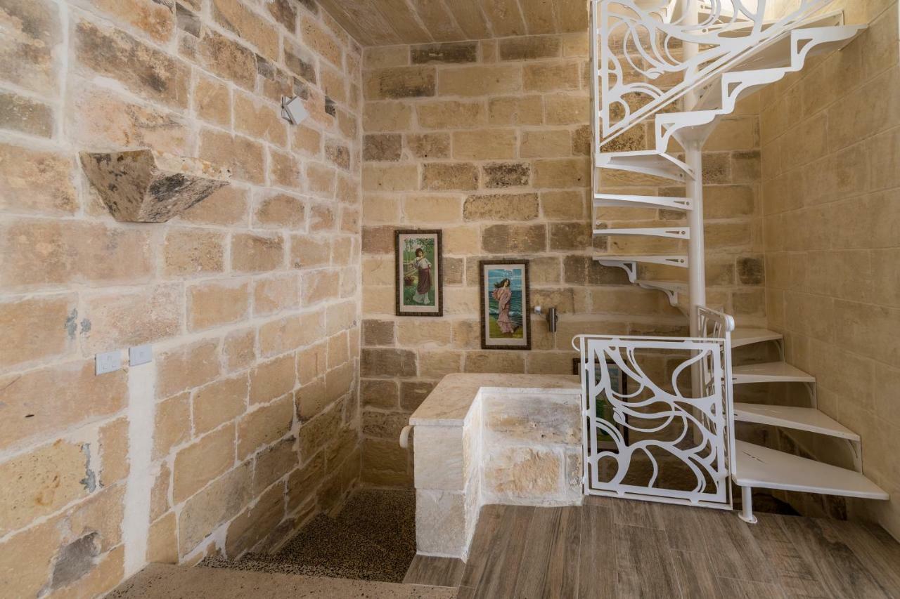 Zeppi'S Luxury Holiday Farmhouse With Private Pool Għarb Dış mekan fotoğraf